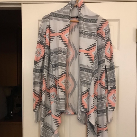 Sweaters - Cardigan. Sweatshirt material. Size M. Sweaters - Cardigan. Sweatshirt material. Size M.